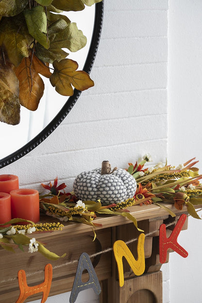 Knite Pumpkin Decor