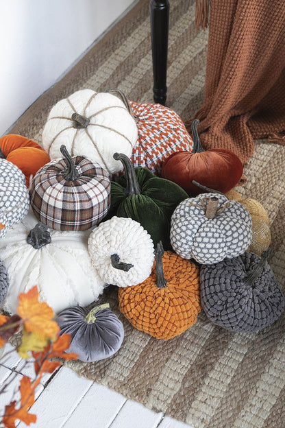 Knite Pumpkin Decor