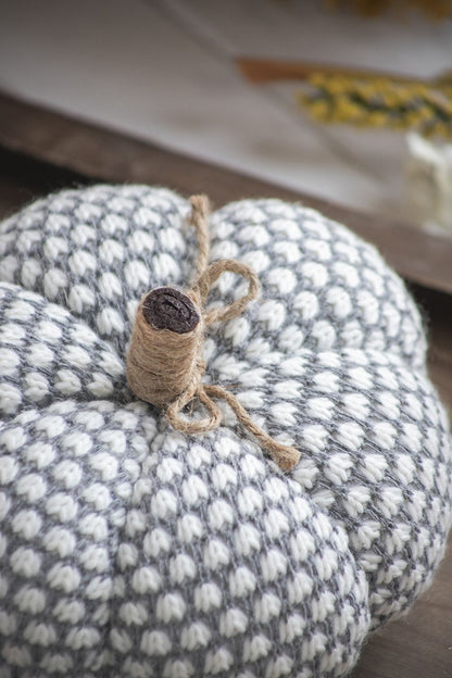 Knite Pumpkin Decor
