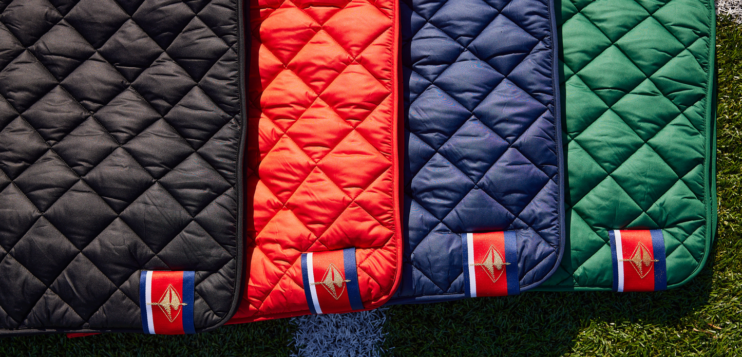 Waterproof Puffer Blanket with Pockets
